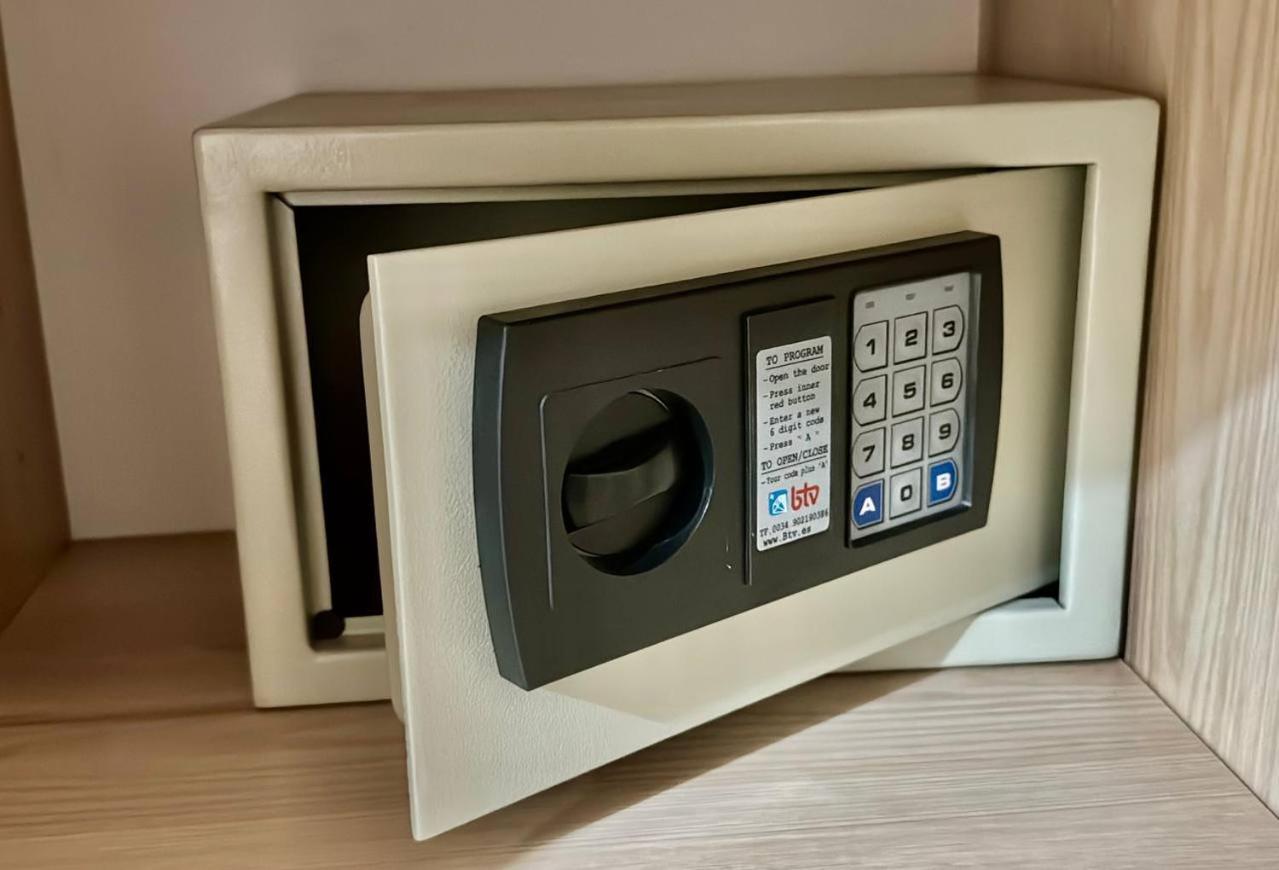White Sea View Residence Sarandë 외부 사진
