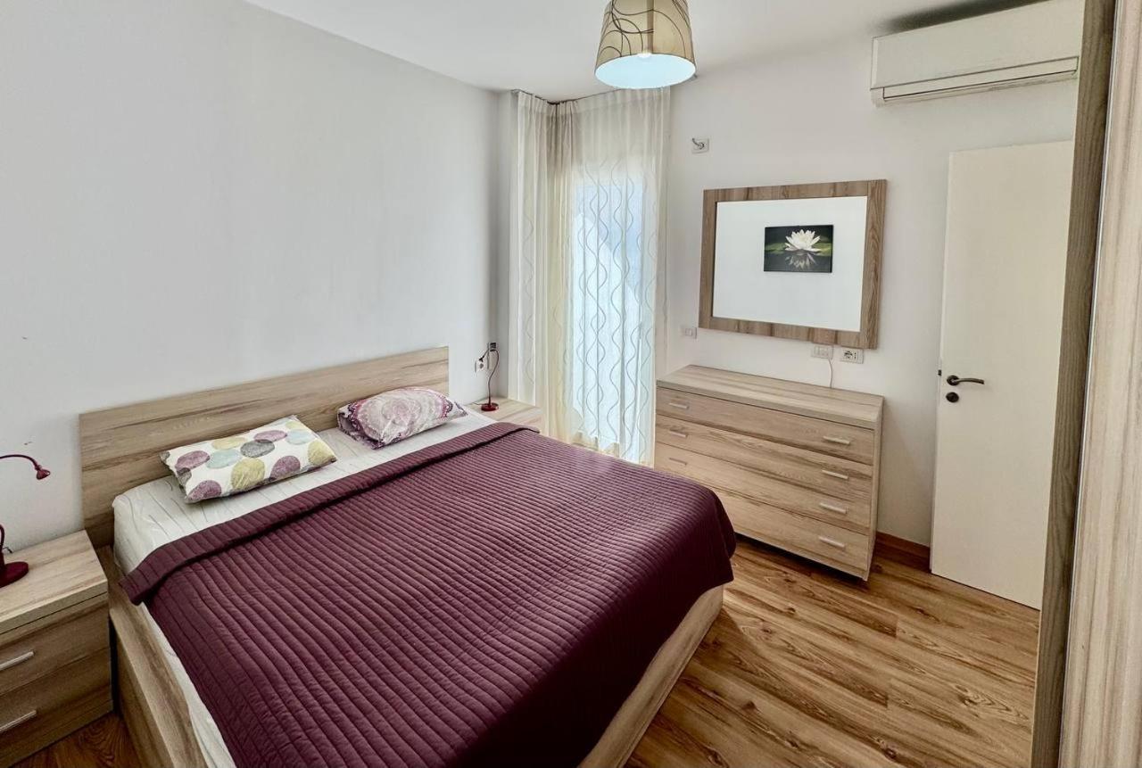 White Sea View Residence Sarandë 외부 사진