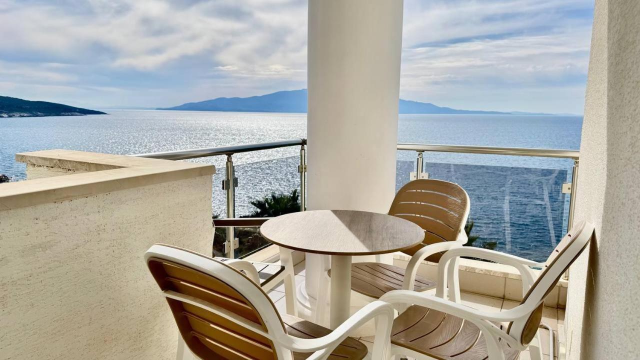 White Sea View Residence Sarandë 외부 사진