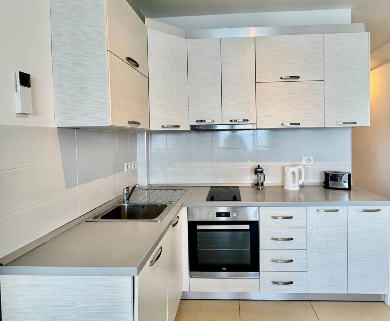 White Sea View Residence Sarandë 외부 사진