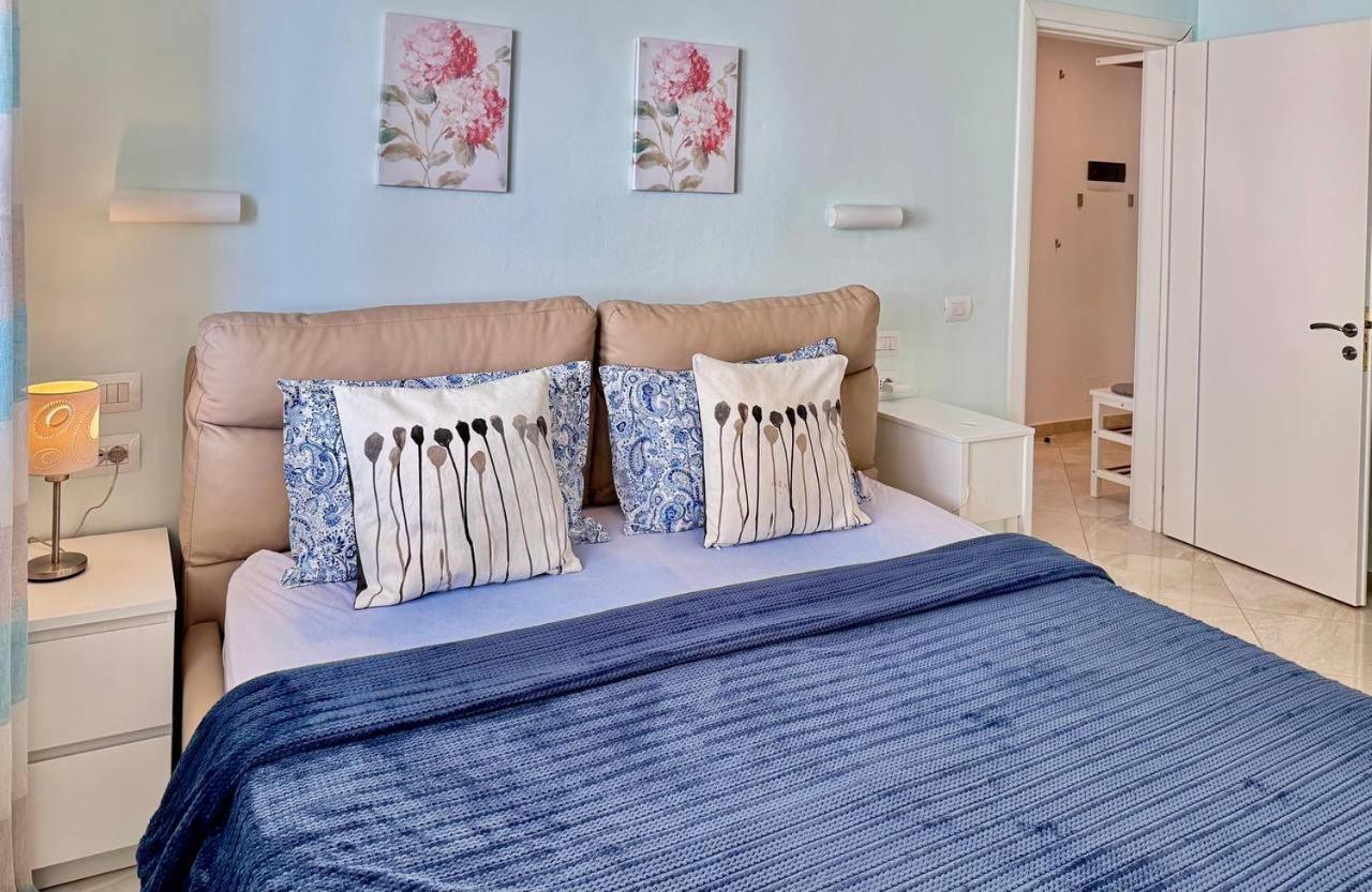 White Sea View Residence Sarandë 외부 사진